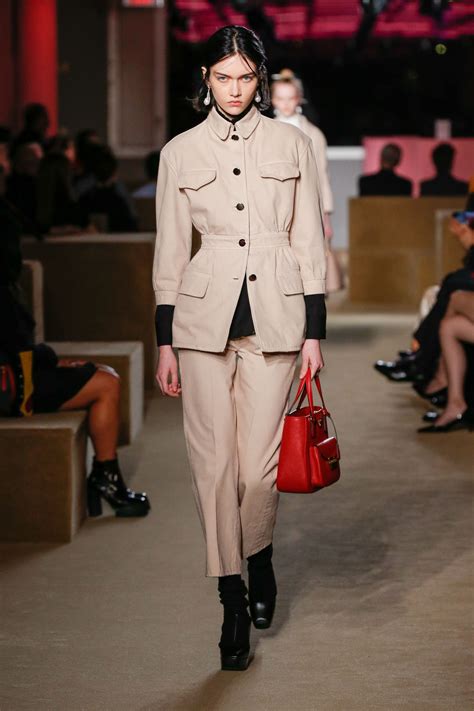 yuta vestibilità prada|prada collections.